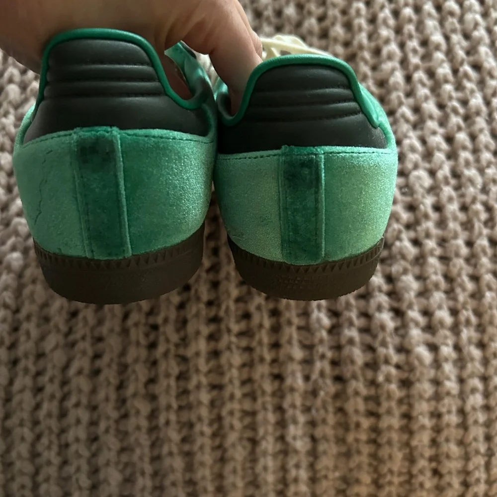 Adidas Samba Green Velvet size 8 - Picture 3 of 5